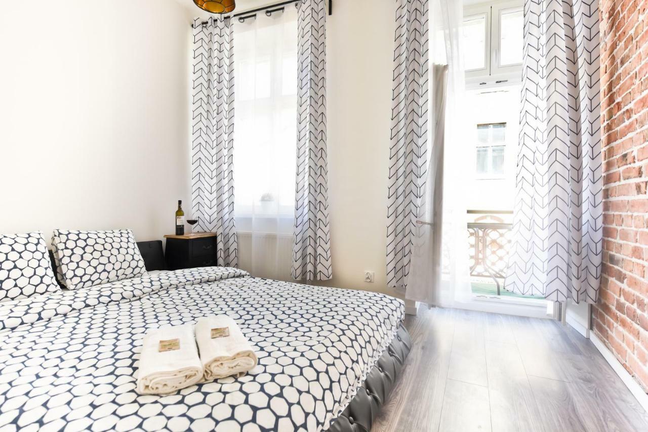 Metropolis Apartment Торунь Екстер'єр фото
